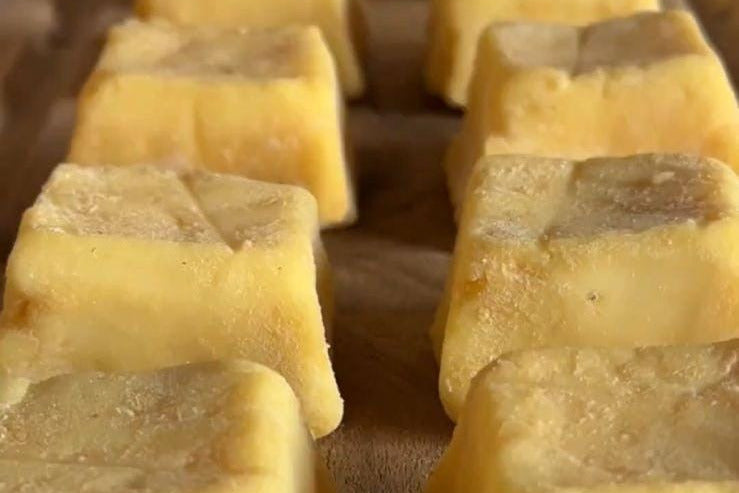 Pirámide 100% cabra